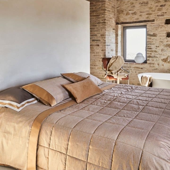 Trapunta invernale matrimoniale Sashiko in raso di puro cotone - Fazzini – letto