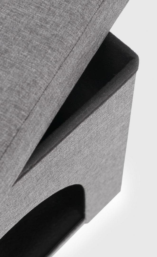 Poltrona Pouf "Leopold" per interno, con rivestimento in poliestere da 38x38x38cm in Ottomane e poggiapiedi Decor Space - Altamura, commercioVirtuoso.it