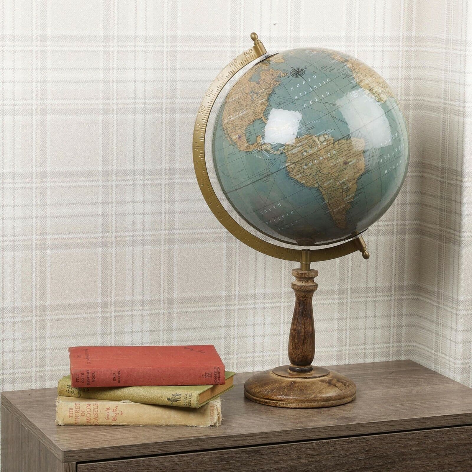 Mappamondo con base in legno per decorazione interno in Mappamondi Decor Space - Altamura, commercioVirtuoso.it