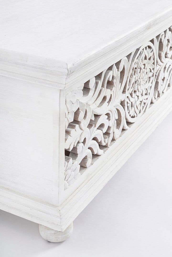 Mobile cassapanca "Alinta" con struttura in legno di mango con decorazioni in Panche contenitore Decor Space - Altamura, commercioVirtuoso.it