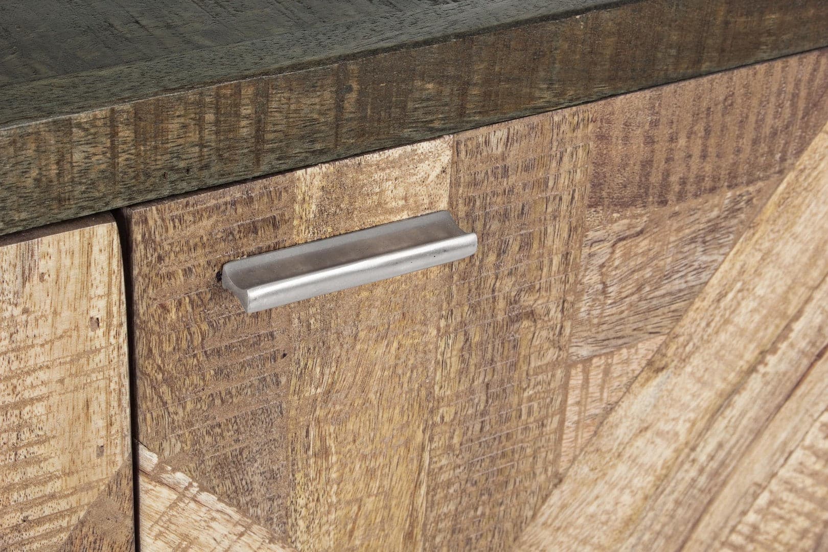 Credenza "Norwood" con struttura in legno di mango, mobile in stile industriale in Credenze Decor Space - Altamura, commercioVirtuoso.it