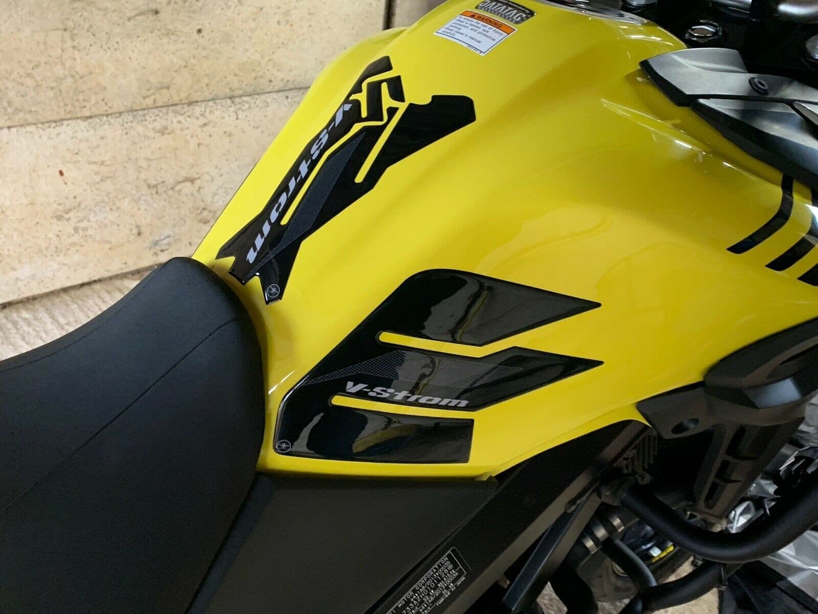 Kit 3 Adesivi Protezioni Serbatoio compatibile con Suzuki V-Strom 650 17-25 - 4