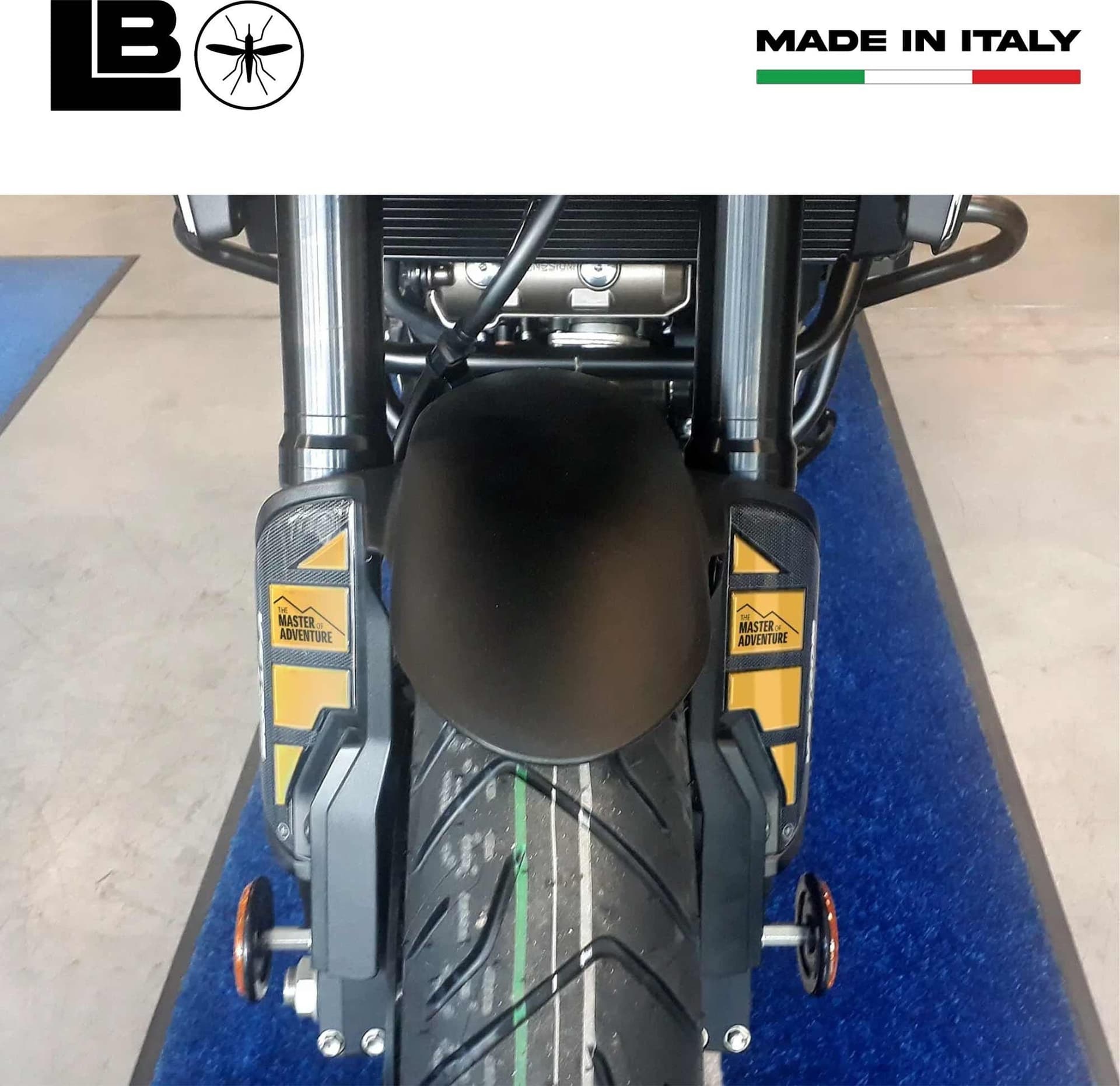 Kit completo Adesivi 3D protezione compatibile con Suzuki V-Strom 1050 Oro - 7