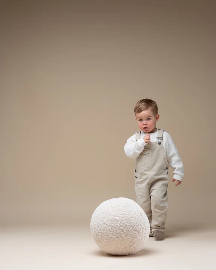 Cuscino Wigiwama Cream White Ball Cushion in Cuscini decorativi La Casa Del Bebè - Napoli, commercioVirtuoso.it