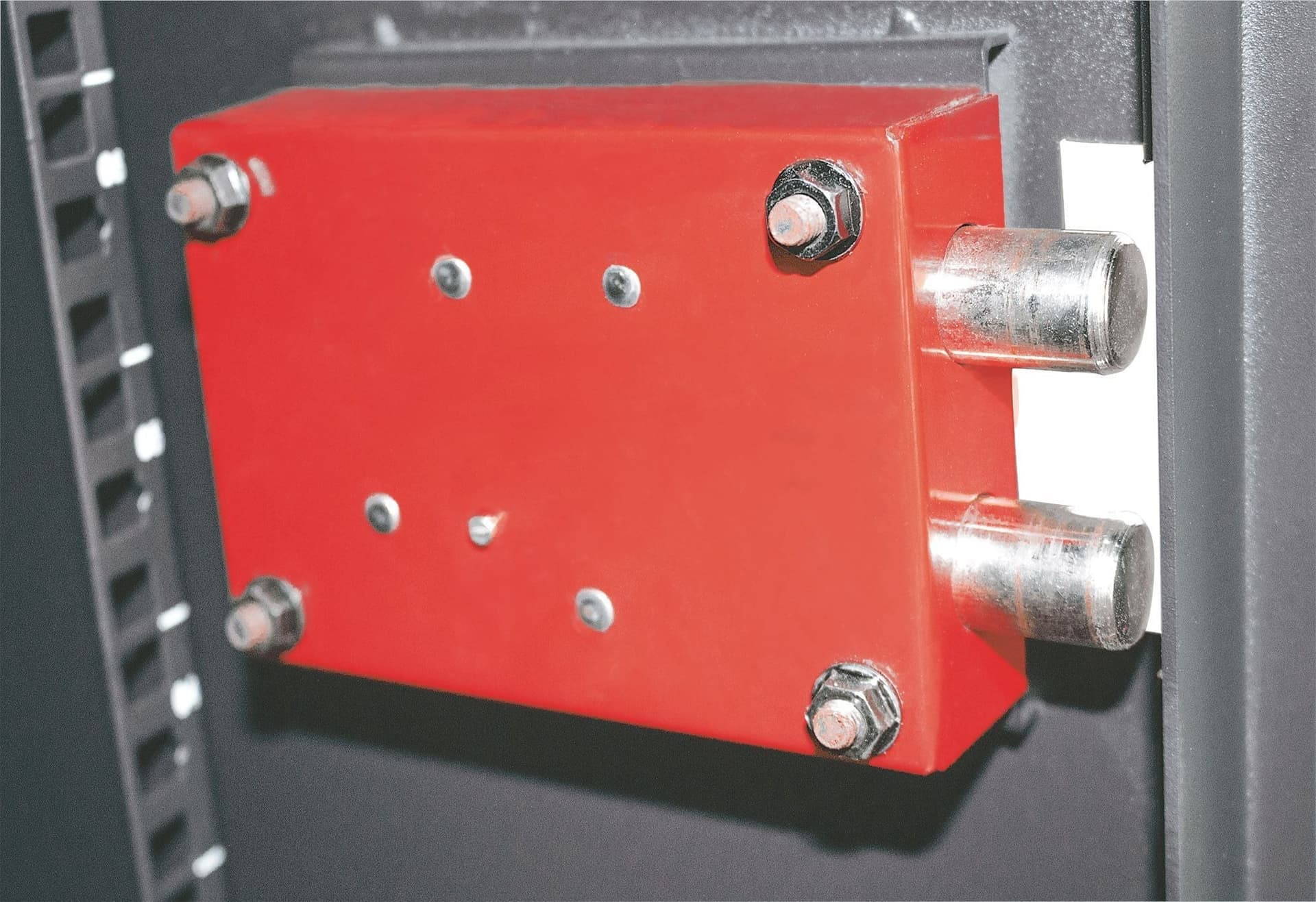 Armadio Rack 19'' a muro 6unit&agrave con serratura di sicurezza - 10