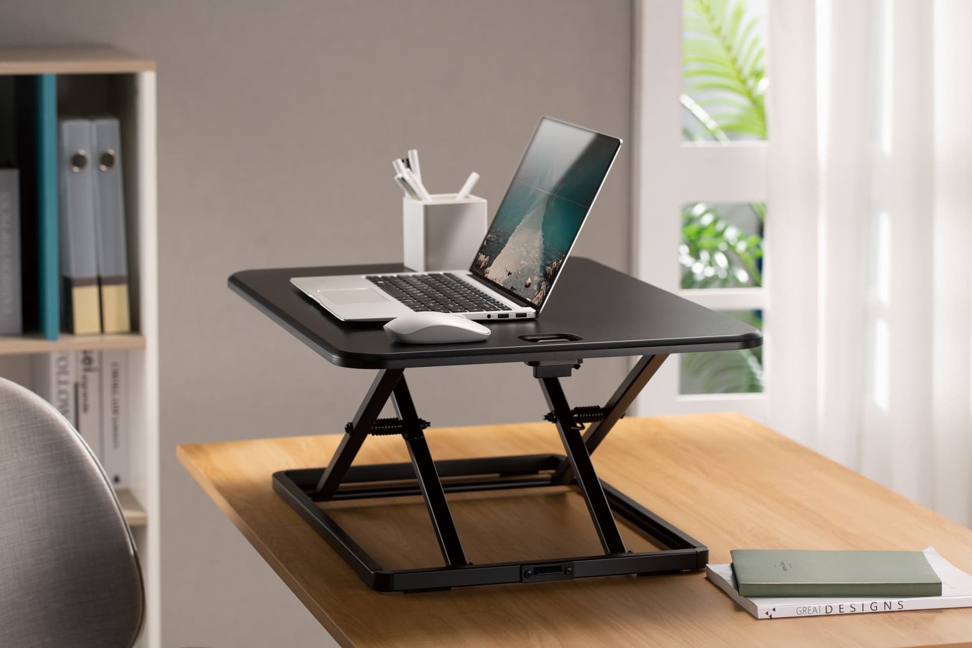 Convertitore da Scrivania In Piedi Postazione di Lavoro Sit Stand Ultra Slim Altezza Regolabile - 18