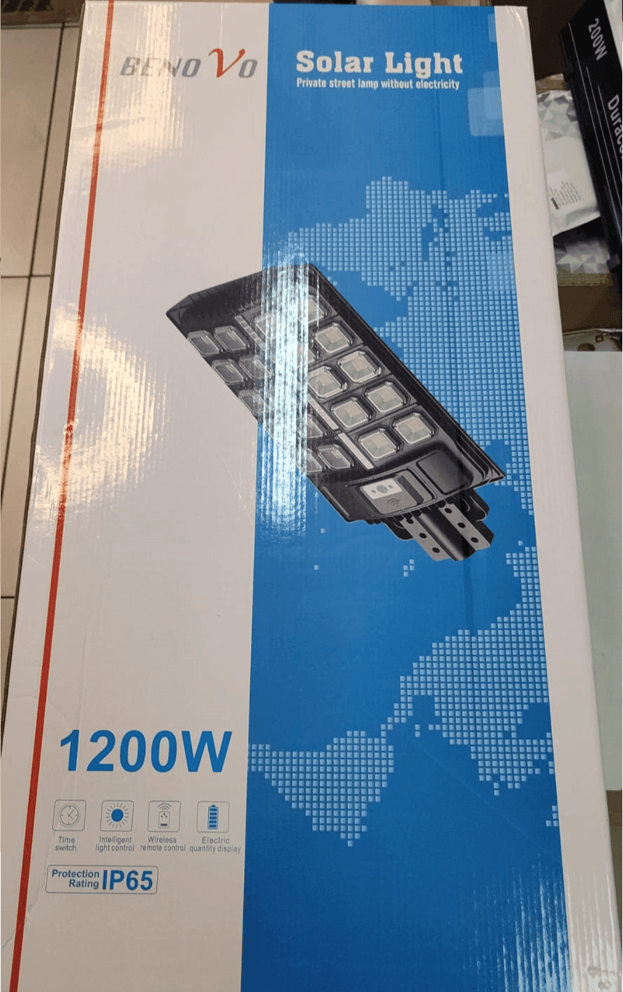 LAMPIONE STRADALE con PANNELLO SOLARE LUCE LED 1200W SENSORE CREPUSCOLARE IP65 - 4