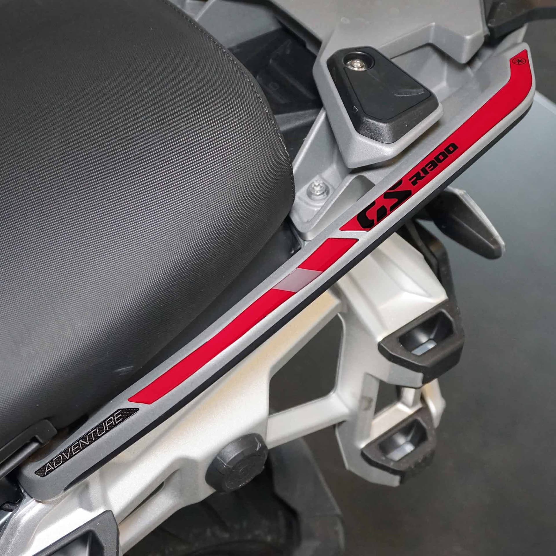 Adesivi 3D per Maniglie con Bauletto compatibili con BMW R1300GS Adventure - 12