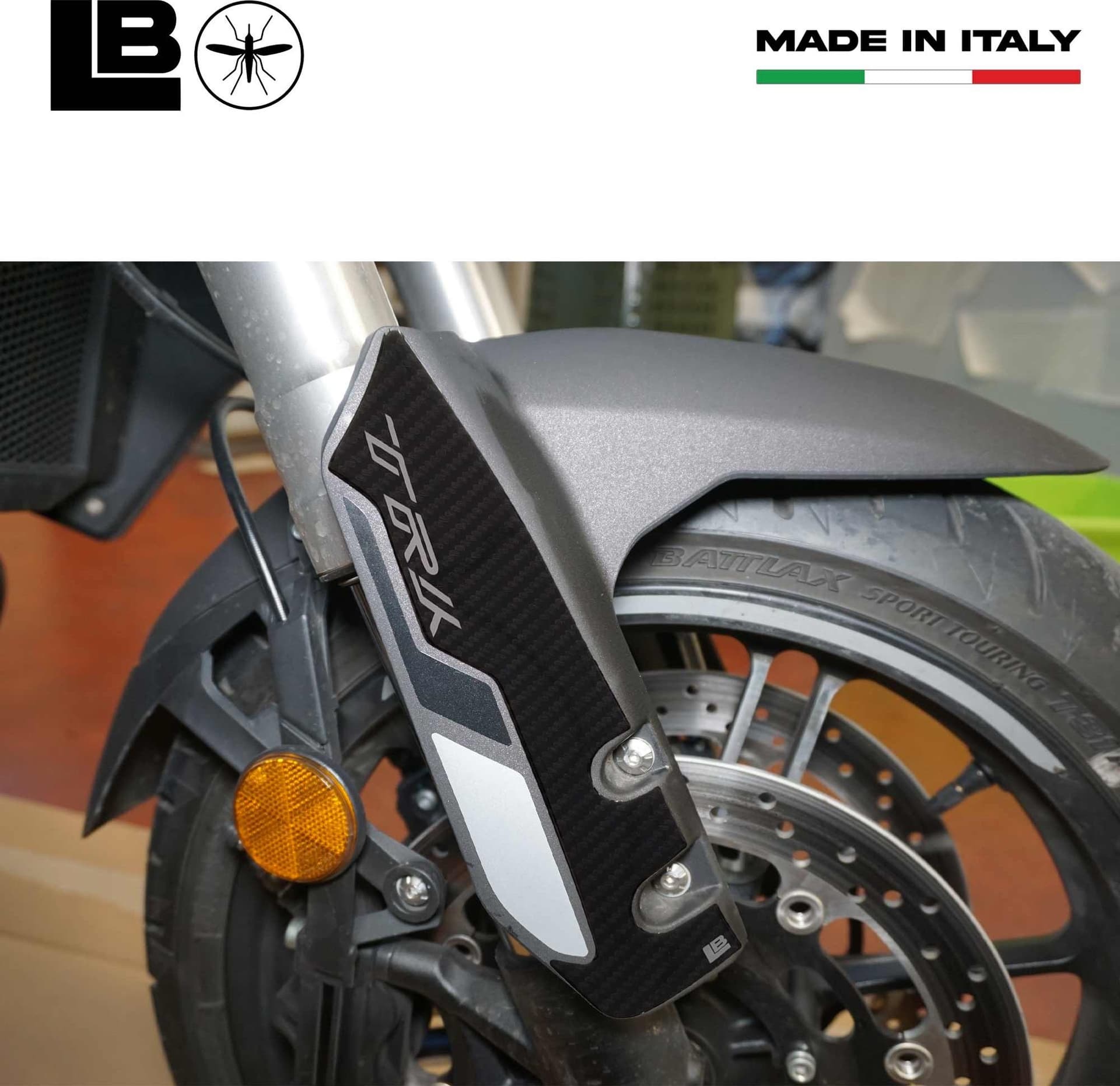 Adesivi 3D Protezioni Parasteli Parafango compatibili con Benelli TRK 702 - 3