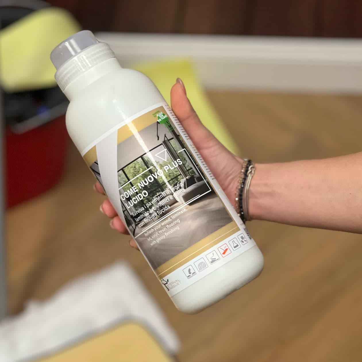 il #n1 - COME NUOVO lucido o opaco - rigenerante NATURALE per PARQUET, spc, laminati, resine e gress "ELIMINA GRAFFI e crea un film protettivo" Di Eternal Parquet in Detergenti per pavimento Eternal Parquet - Ariano Irpino, commercioVirtuoso.it