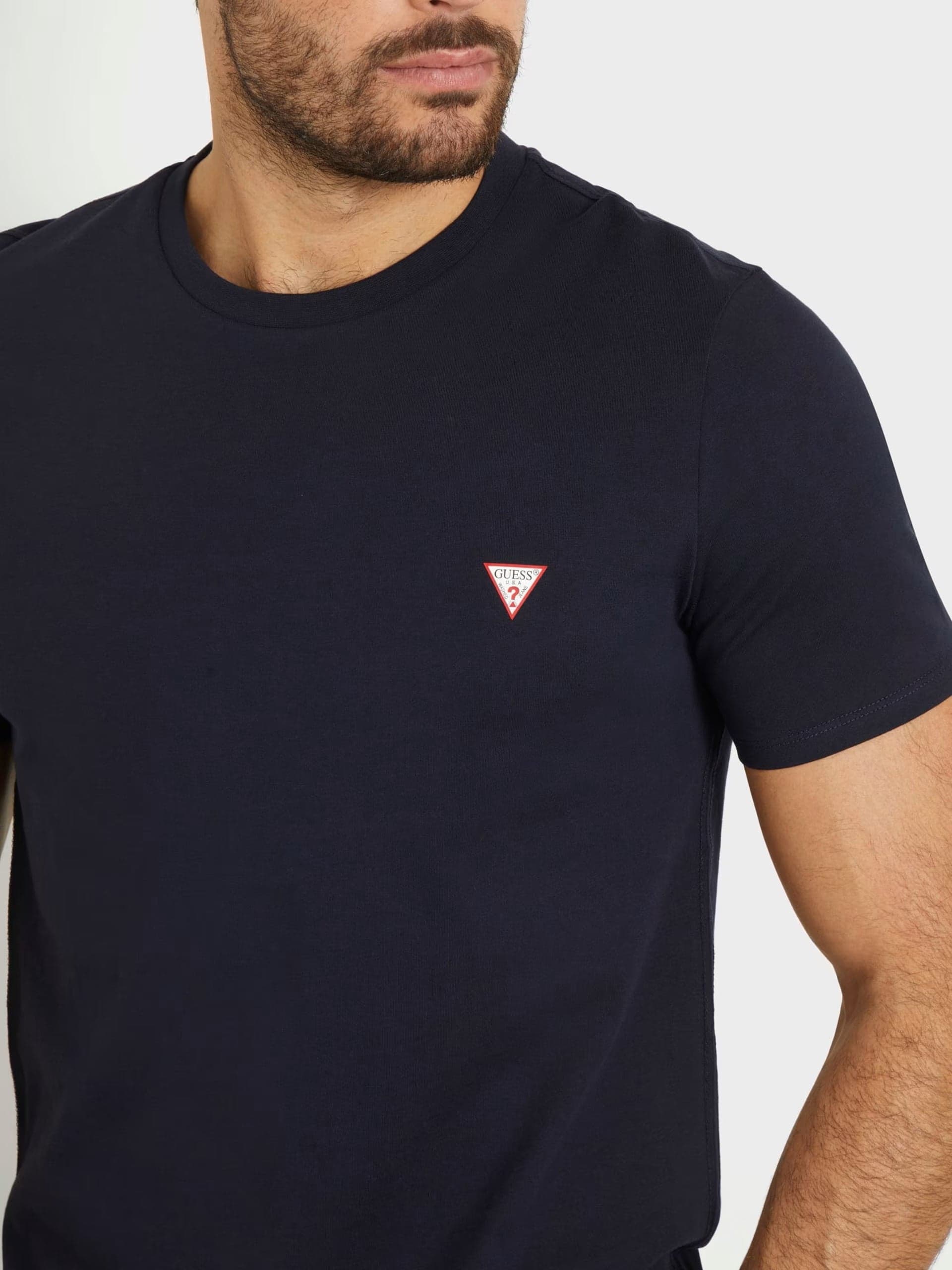 Guess T-shirt uomo in T-shirt Broadway Red - Barletta, commercioVirtuoso.it