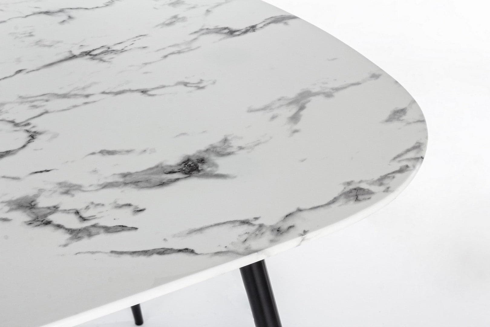 Tavolino "Marble" gambe in acciaio e piano in vetro effetto marmo per arredamento in Console e tavoli da divano Decor Space - Altamura, commercioVirtuoso.it