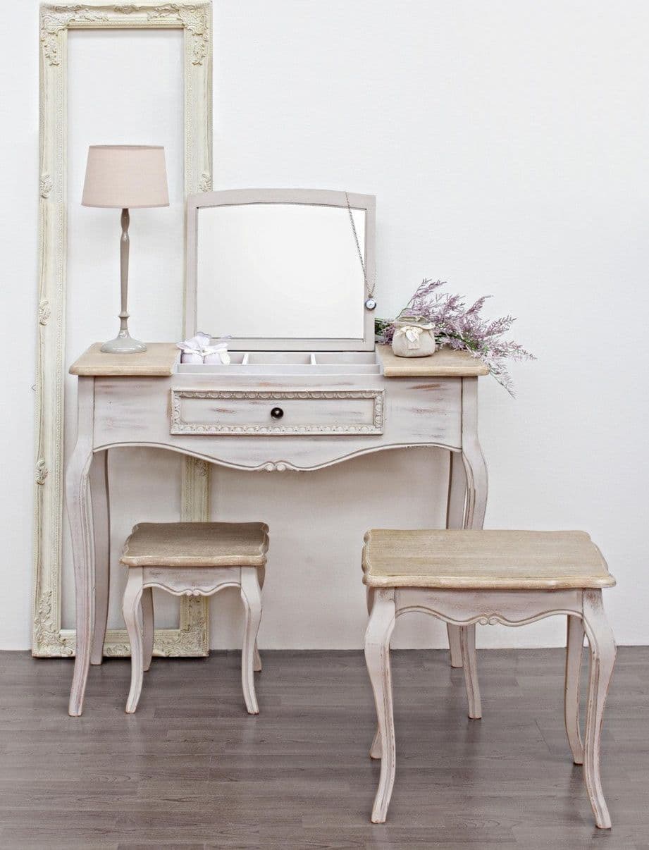 Tavolini "Clarisse" struttura in legno paulownia con pannelli in MDF per interni in Console e tavoli da divano Decor Space - Altamura, commercioVirtuoso.it