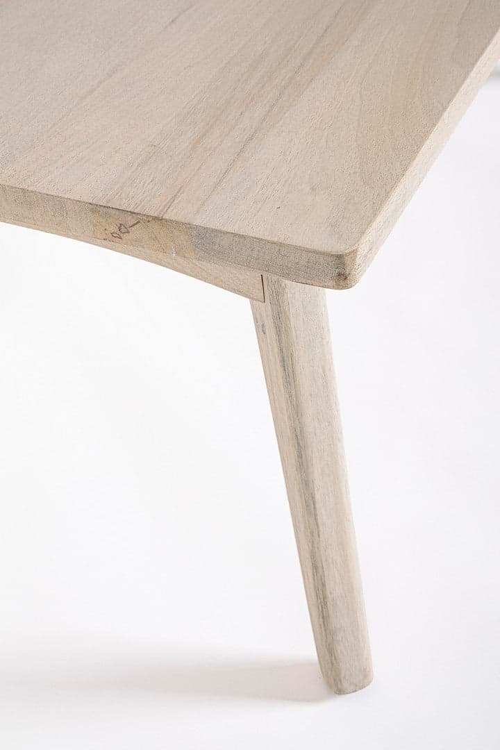 Tavolino "Sahana" struttura in legno di mango per interni in Console e tavoli da divano Decor Space - Altamura, commercioVirtuoso.it