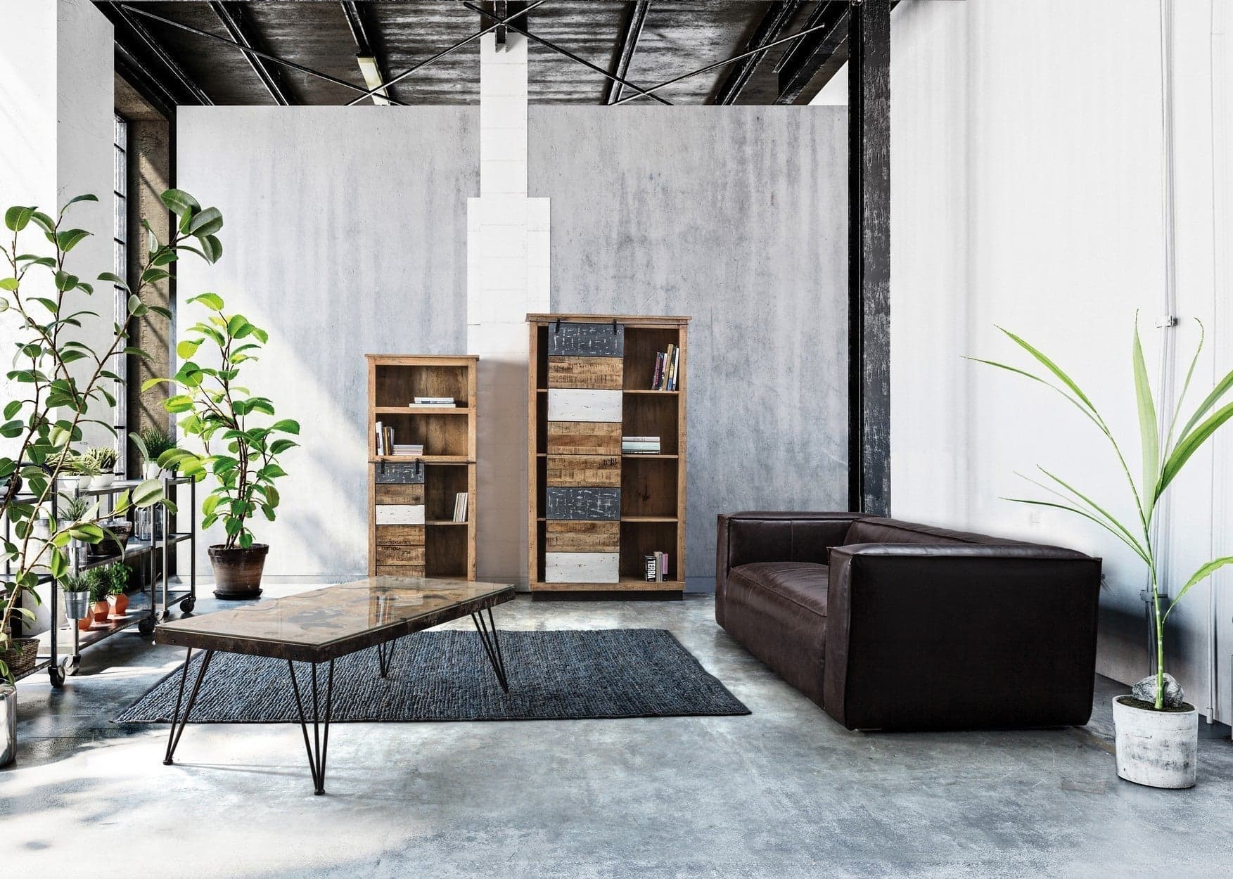 Tavolino "Atlantide" struttura in acciaio anticato piano in vetro per arredamento in Console e tavoli da divano Decor Space - Altamura, commercioVirtuoso.it