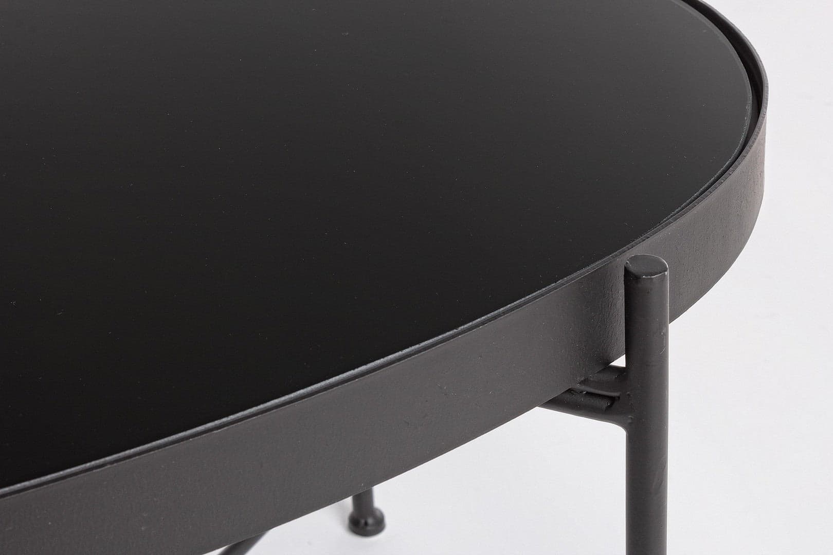 Tavolino "Rashida" struttura in acciaio piano in vetro per arredamento in Console e tavoli da divano Decor Space - Altamura, commercioVirtuoso.it