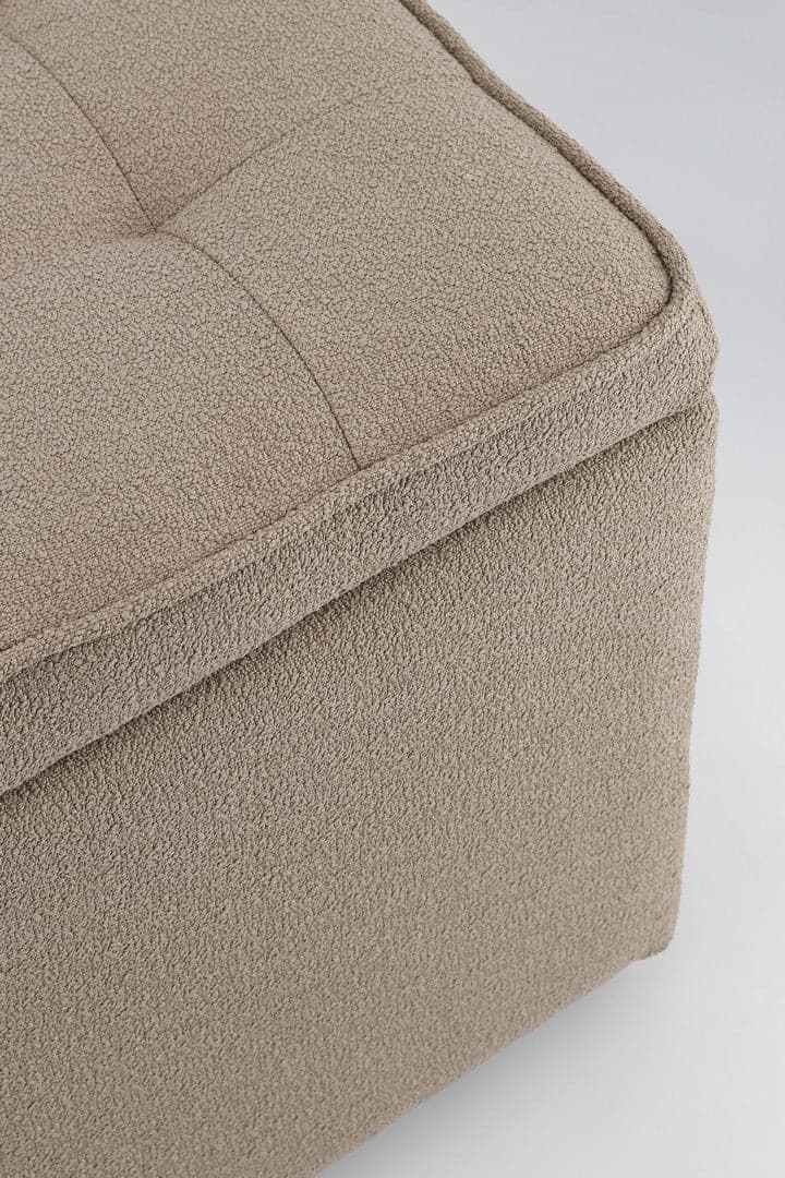 Pouf contenitore "Derrick" struttura in legno di pino rivestimento in poliestere per interno in Ottomane e poggiapiedi Decor Space - Altamura, commercioVirtuoso.it