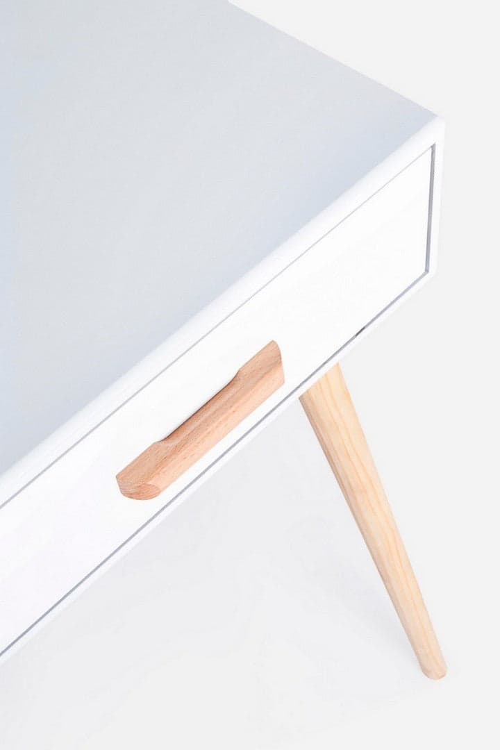 Consolle "Ordinary" con struttura in legno di pauwlonia per interni in Credenze Decor Space - Altamura, commercioVirtuoso.it