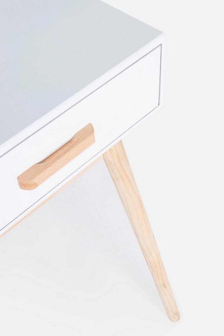 Consolle "Ordinary" con struttura in legno di pauwlonia per interni in Credenze Decor Space - Altamura, commercioVirtuoso.it