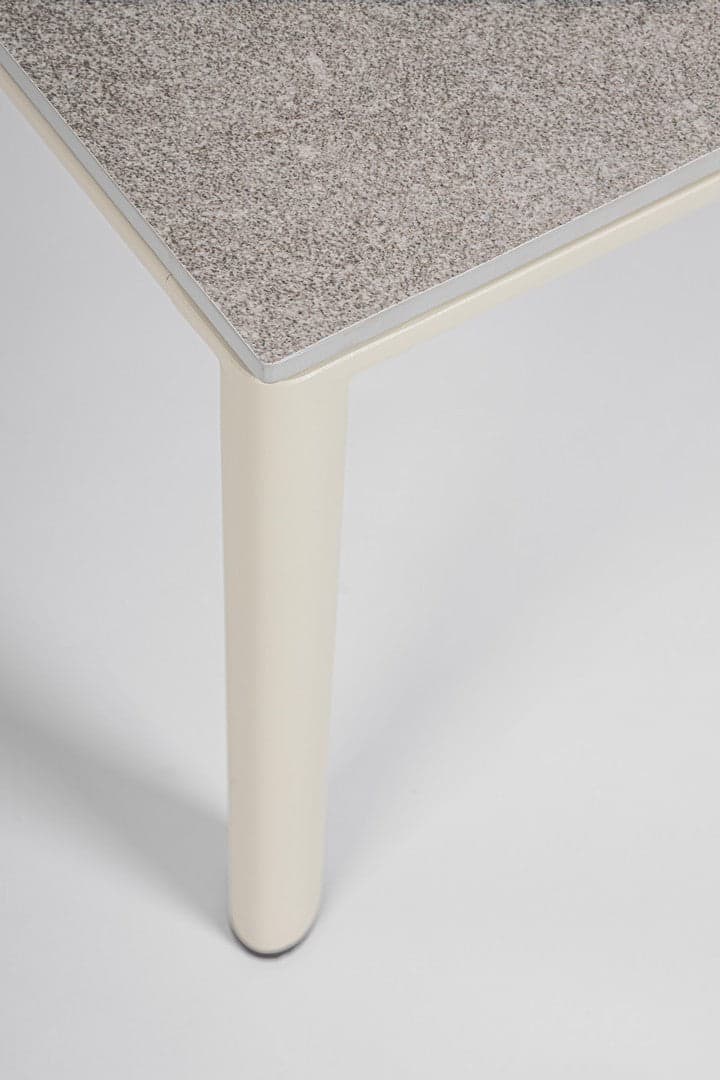 Tavolino "Gerald" struttura in alluminio verniciata a polvere per arredo casa in Tavoli standard Decor Space - Altamura, commercioVirtuoso.it