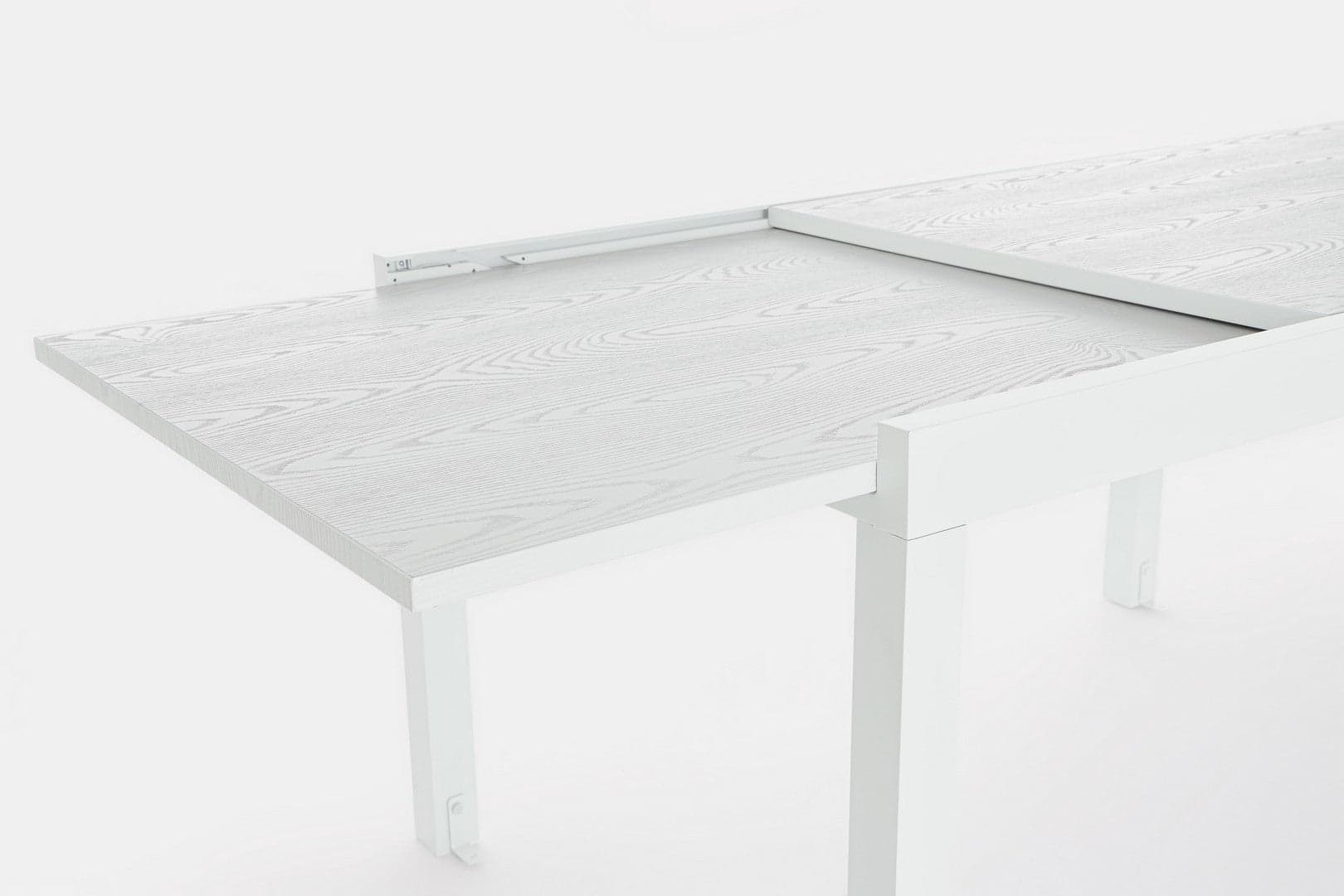 Tavolo "Cliv" allungabile struttura in alluminio verniciato a polvere per interni in Tavoli da sala da pranzo Decor Space - Altamura, commercioVirtuoso.it