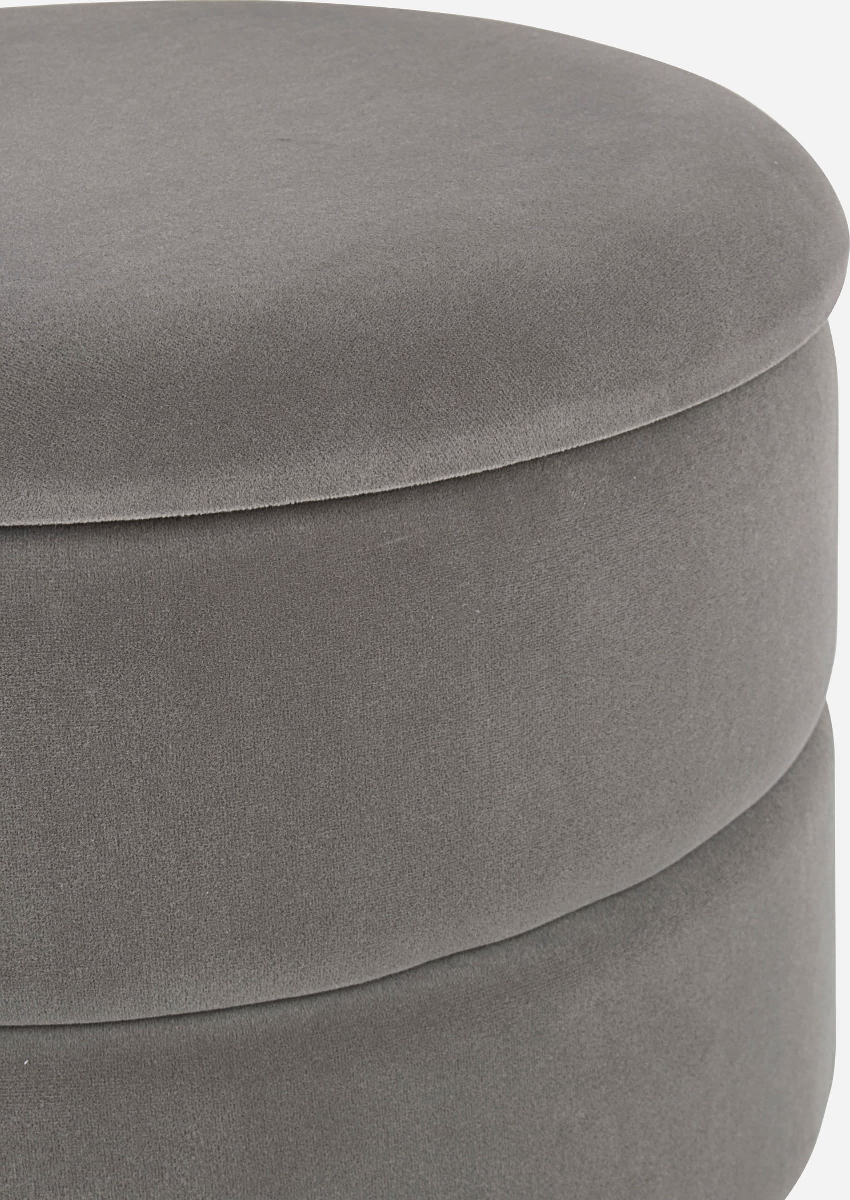 Pouf contenitore tondo con piede ottone "Pavlina" seduta in velluto arredamento moderno in Ottomane e poggiapiedi Decor Space - Altamura, commercioVirtuoso.it