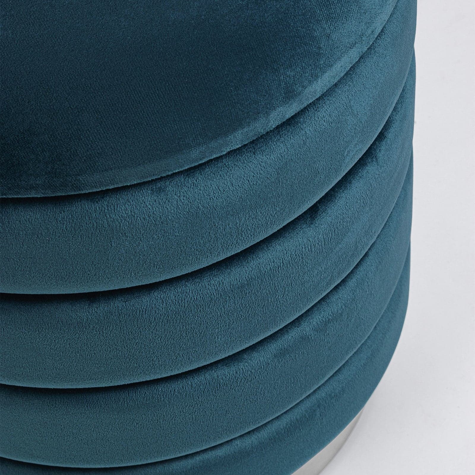 Pouf contenitori in velluto "Darina" per arredamento moderno da interno in Ottomane e poggiapiedi Decor Space - Altamura, commercioVirtuoso.it