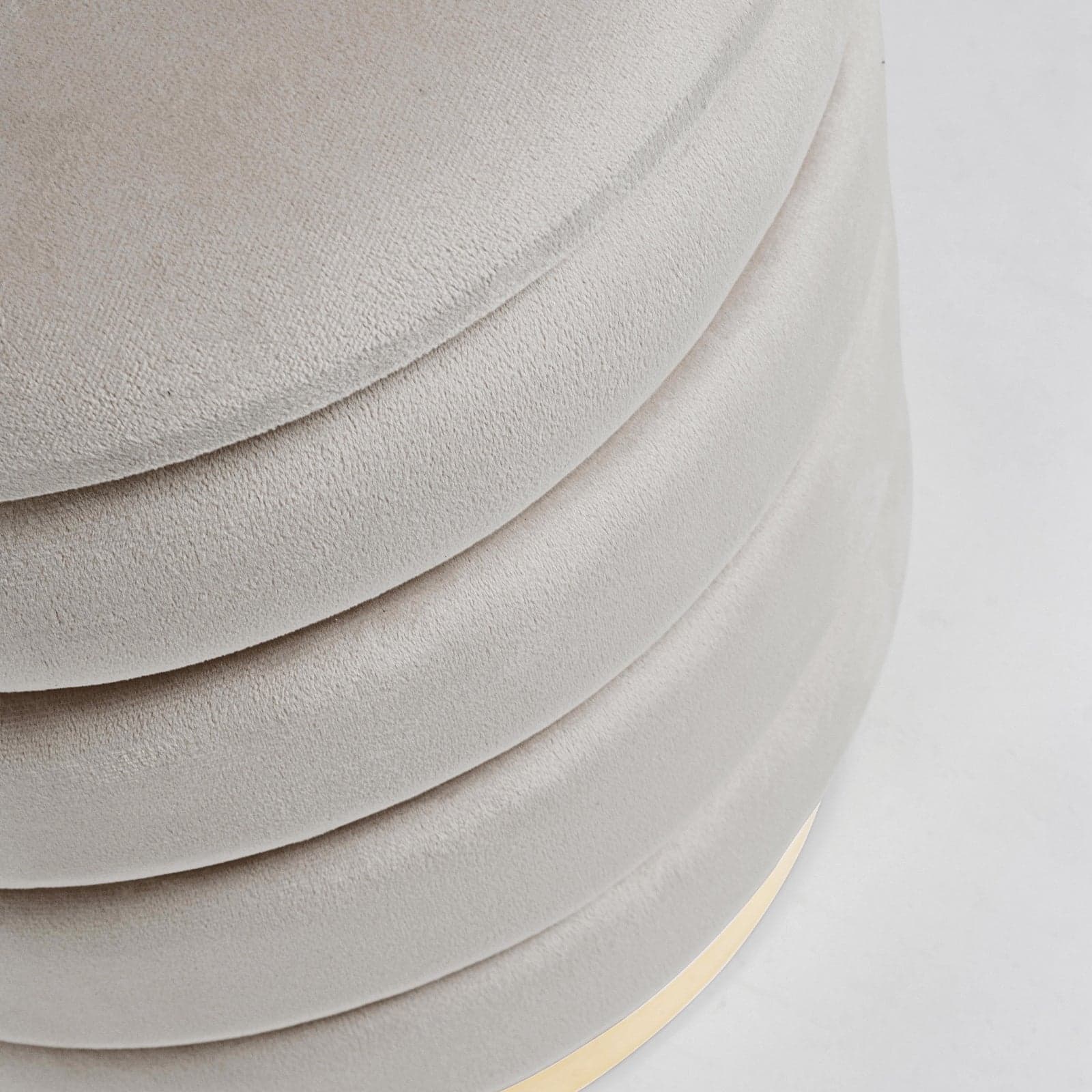 Pouf contenitori in velluto "Darina" per arredamento moderno da interno in Ottomane e poggiapiedi Decor Space - Altamura, commercioVirtuoso.it