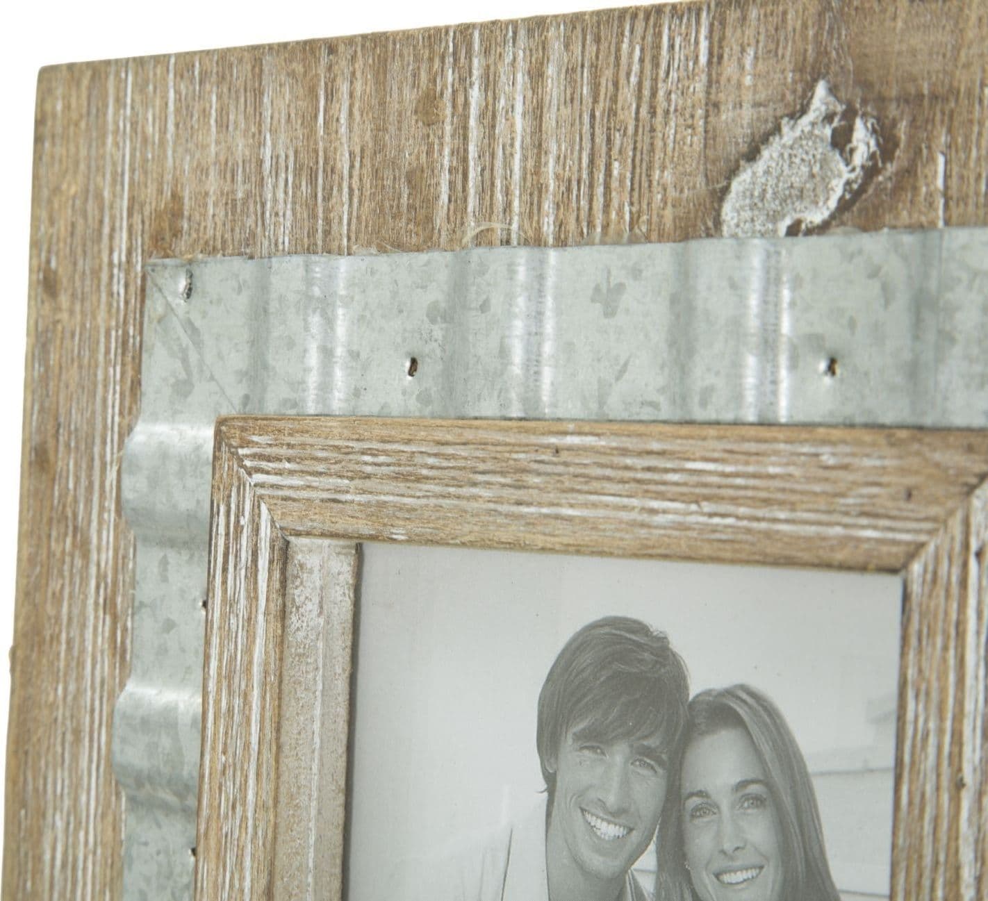 Cornice decorativa in legno MDF e ferro per foto ricordo in Cornici da parete e da tavolo Decor Space - Altamura, commercioVirtuoso.it