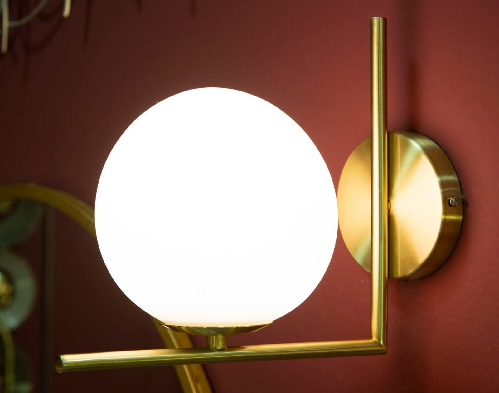 Lampadario da muro "Glamy" struttura in metallo e vetro per interni in Applique Decor Space - Altamura, commercioVirtuoso.it