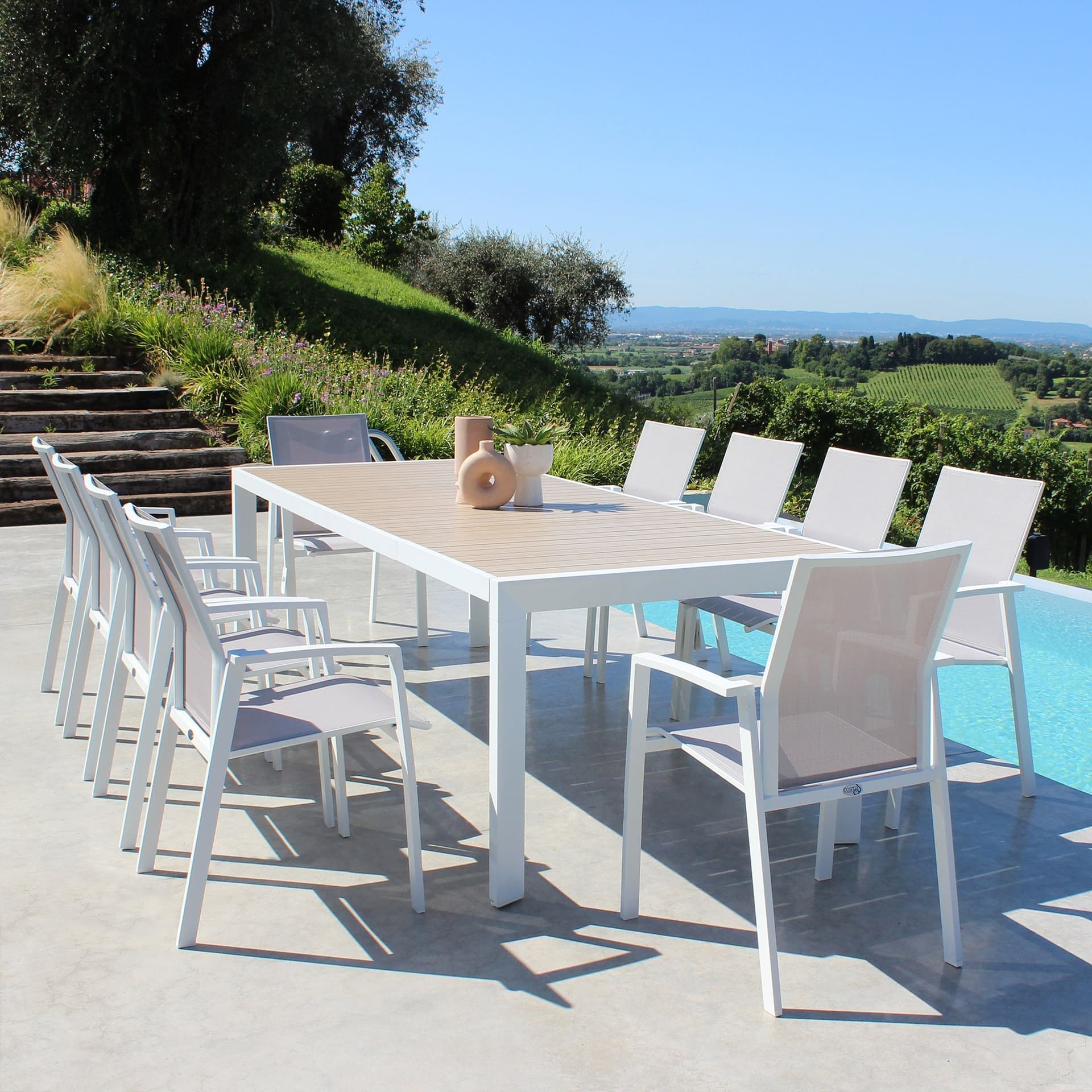 Tavolo in alluminio piano effetto legno "Bahia" allungabile per esterno e giardino 190/250 cm in Tavoli standard Decor Space - Altamura, commercioVirtuoso.it