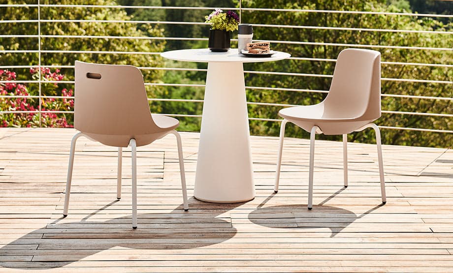 Sedia "Planet" struttura in polietilene e gambe in alluminio per esterno in Sedie per tavolo da giardino Decor Space - Altamura, commercioVirtuoso.it