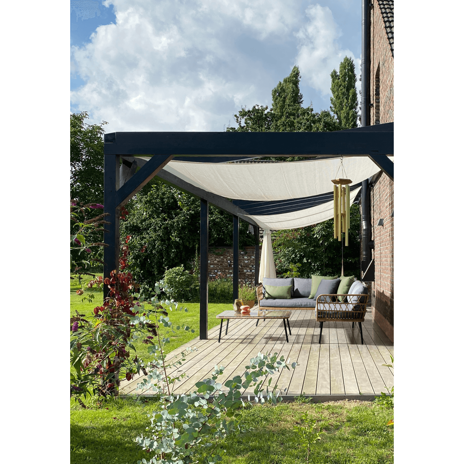 Salotto angolare "Burrel" con tavolino e divanetto, struttura in acciaio in Set di mobili Decor Space - Altamura, commercioVirtuoso.it