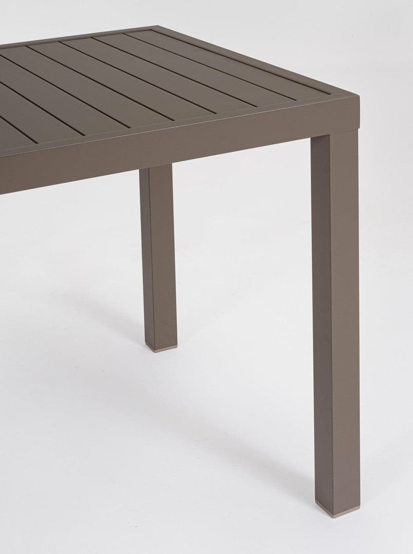 Tavolo "Hilde" con struttura in alluminio, verniciato a polvere, per esterno in Tavoli standard Decor Space - Altamura, commercioVirtuoso.it