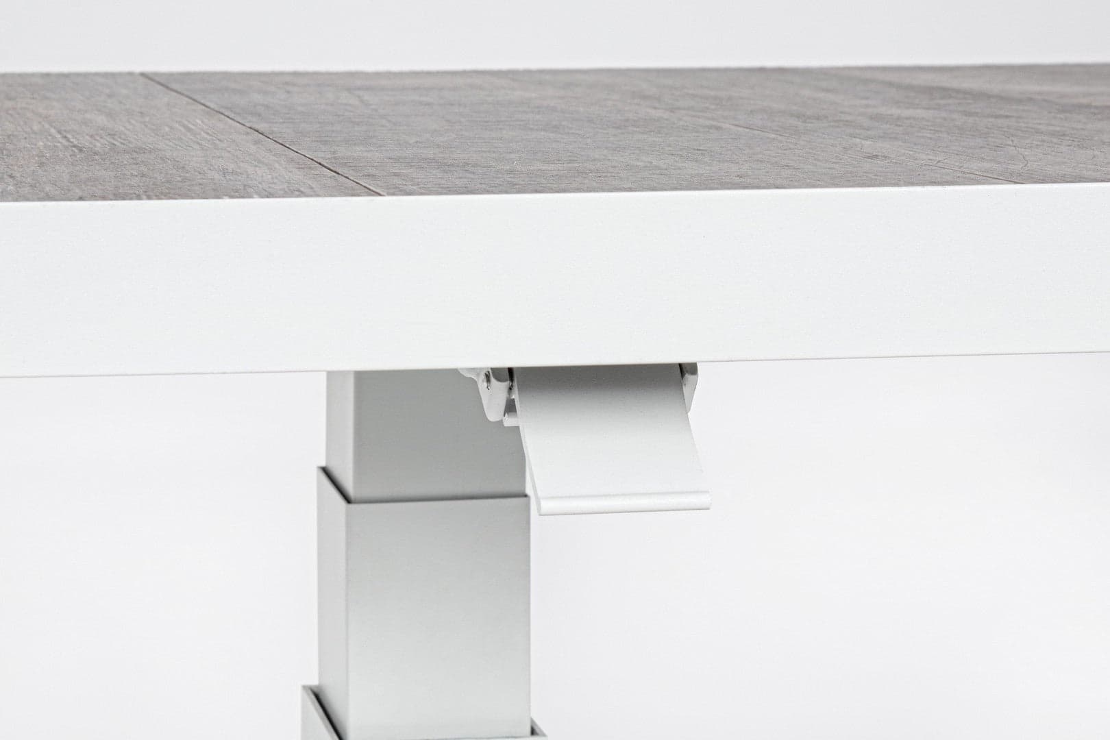 Tavolino "Truman" con struttura in alluminio, con piano in ceramica, altezza regolabile - 24