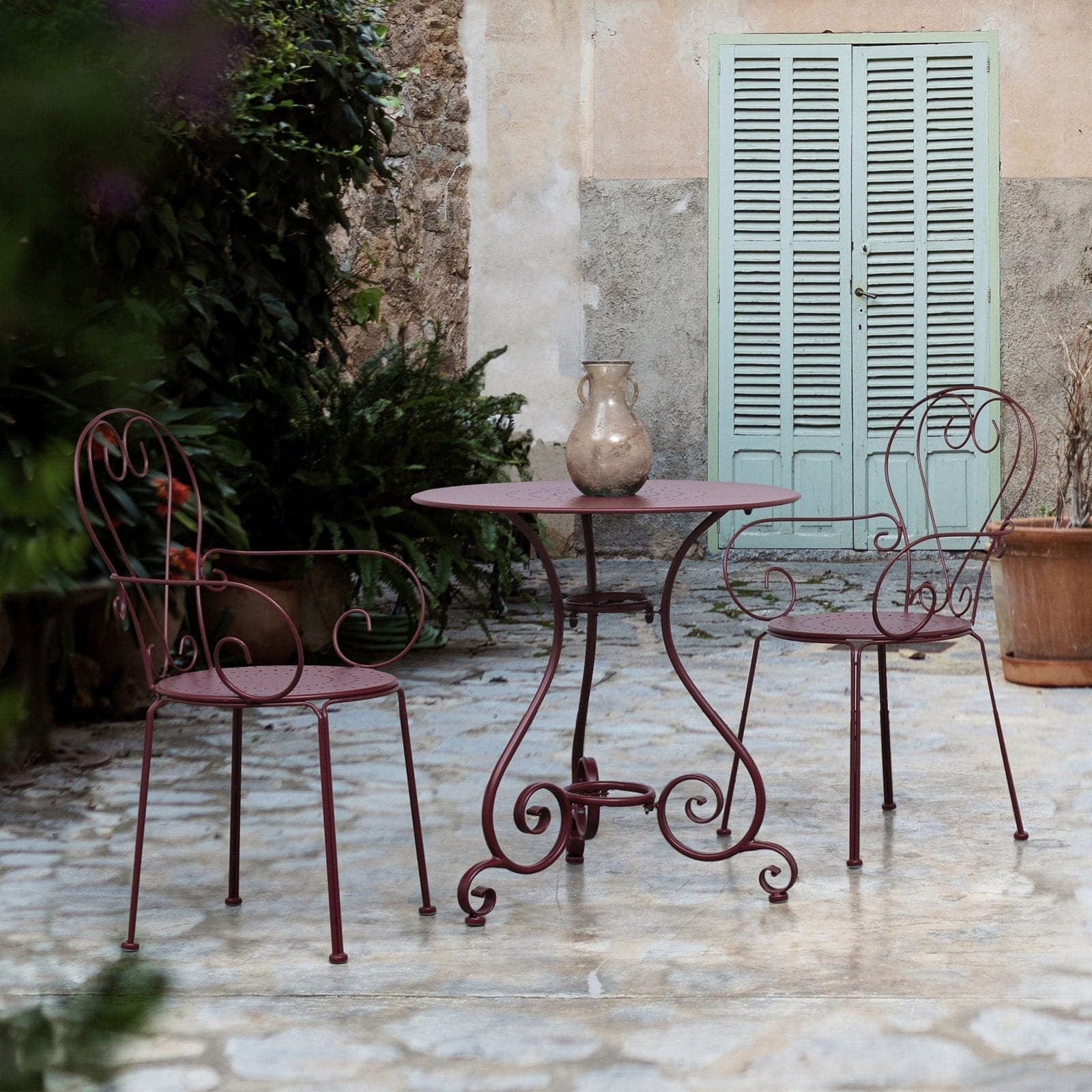 Tavolino tondo Etienne colorato in acciaio da giardino e bar per esterno in Tavoli standard Decor Space - Altamura, commercioVirtuoso.it