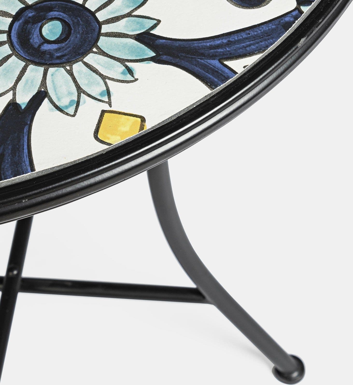 Set "Positano" Tavolino tondo e poltrone con decoro in ceramica per giardino veranda in Tavoli standard Decor Space - Altamura, commercioVirtuoso.it