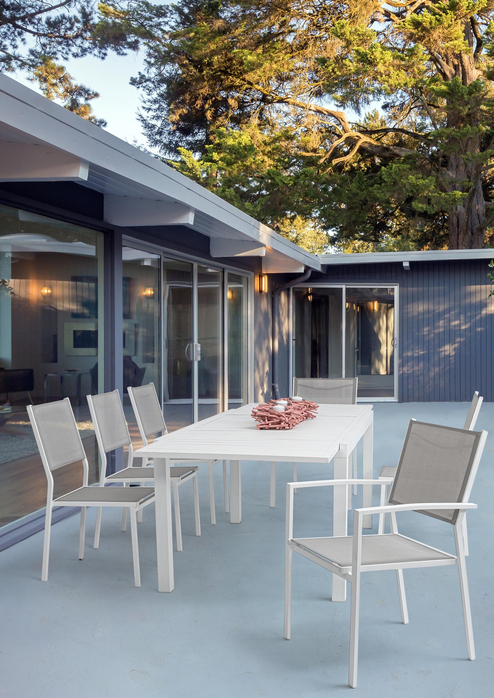 Poltrona "Hilde" struttura in alluminio verniciato e texilene per giardino e veranda in Sedie per tavolo da giardino Decor Space - Altamura, commercioVirtuoso.it