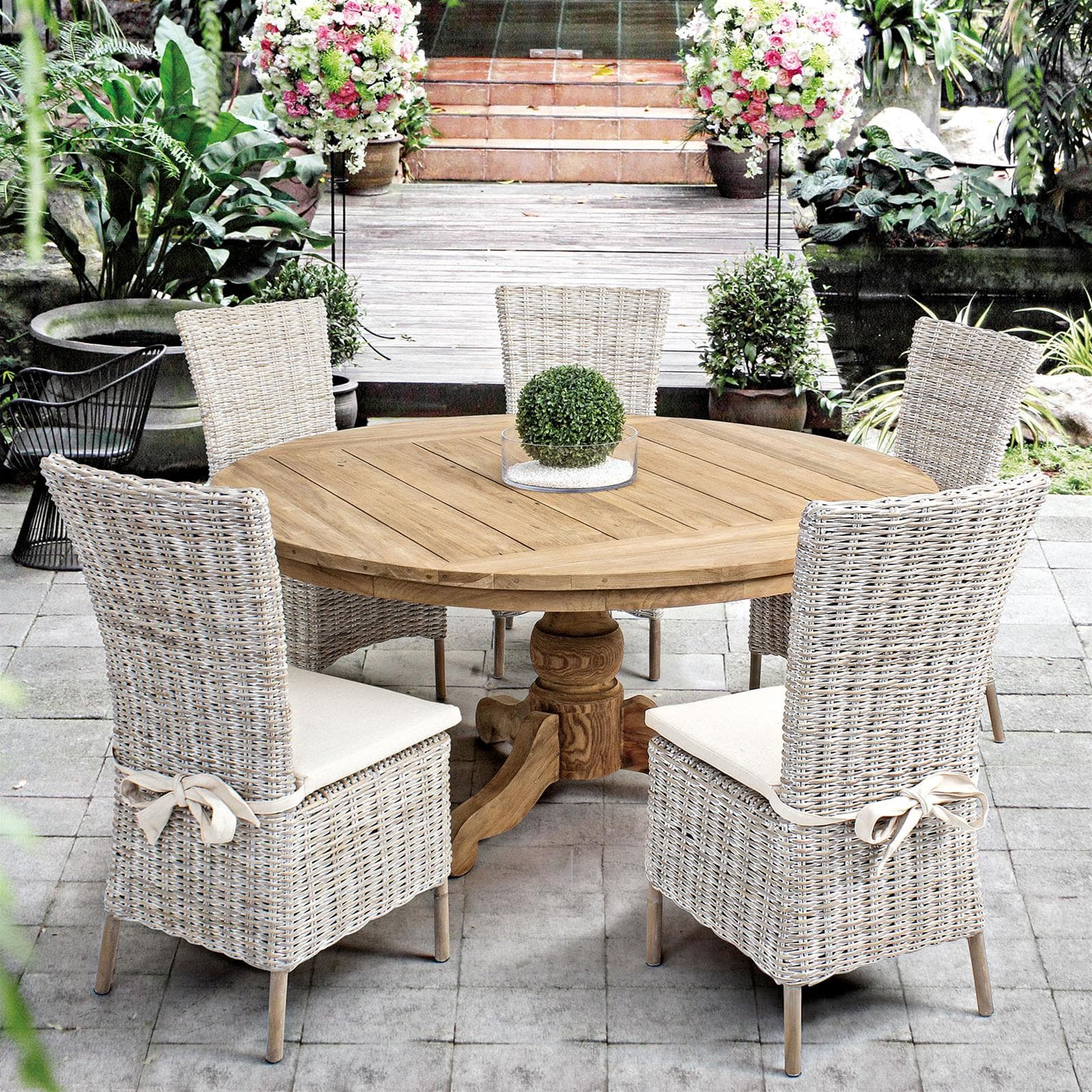 Sedia con cuscino "Isla" in rattan naturale per giardino e veranda h 102 cm in Sedie per tavolo da giardino Decor Space - Altamura, commercioVirtuoso.it