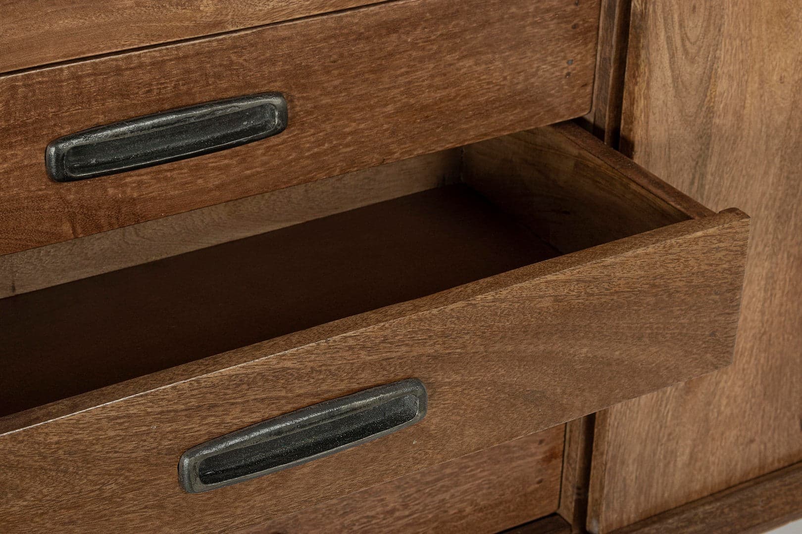 Credenza "Sherman" con struttura e gambe in legno mango, mobile in stile vintage in Credenze Decor Space - Altamura, commercioVirtuoso.it