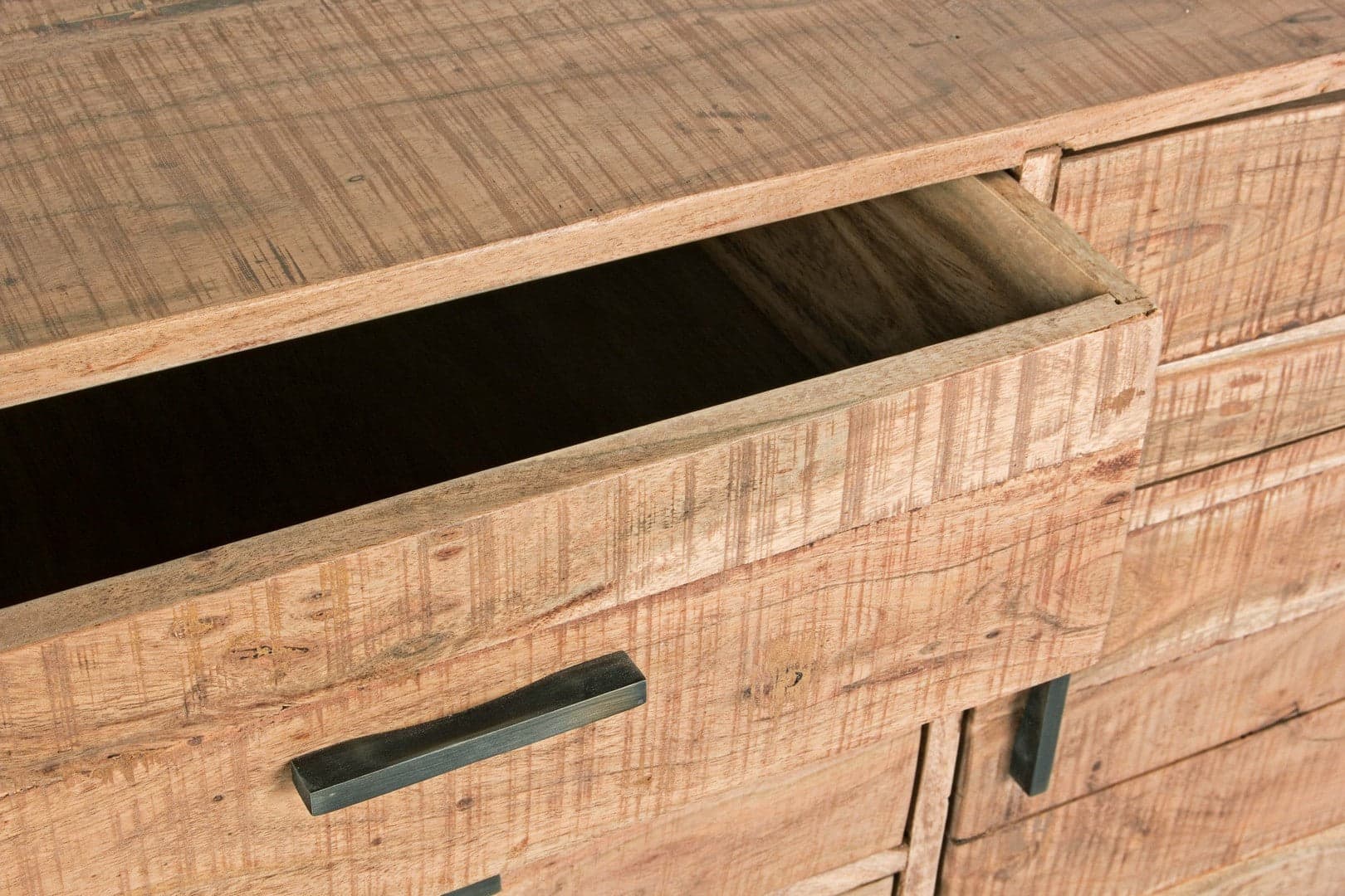 Credenza "Elmer" con struttura in legno di acacia, schienale in compensato, stile moderno in Credenze Decor Space - Altamura, commercioVirtuoso.it
