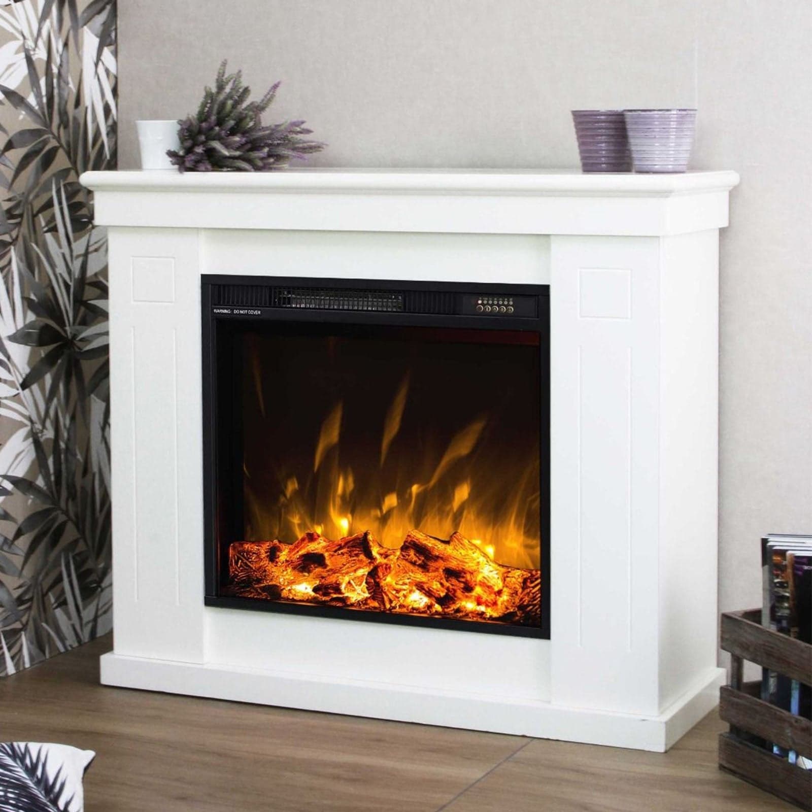 Camino elettrico da muro "Chiara" in legno bianco 2000 W per arredamento Moderno in Stufe elettriche Decor Space - Altamura, commercioVirtuoso.it