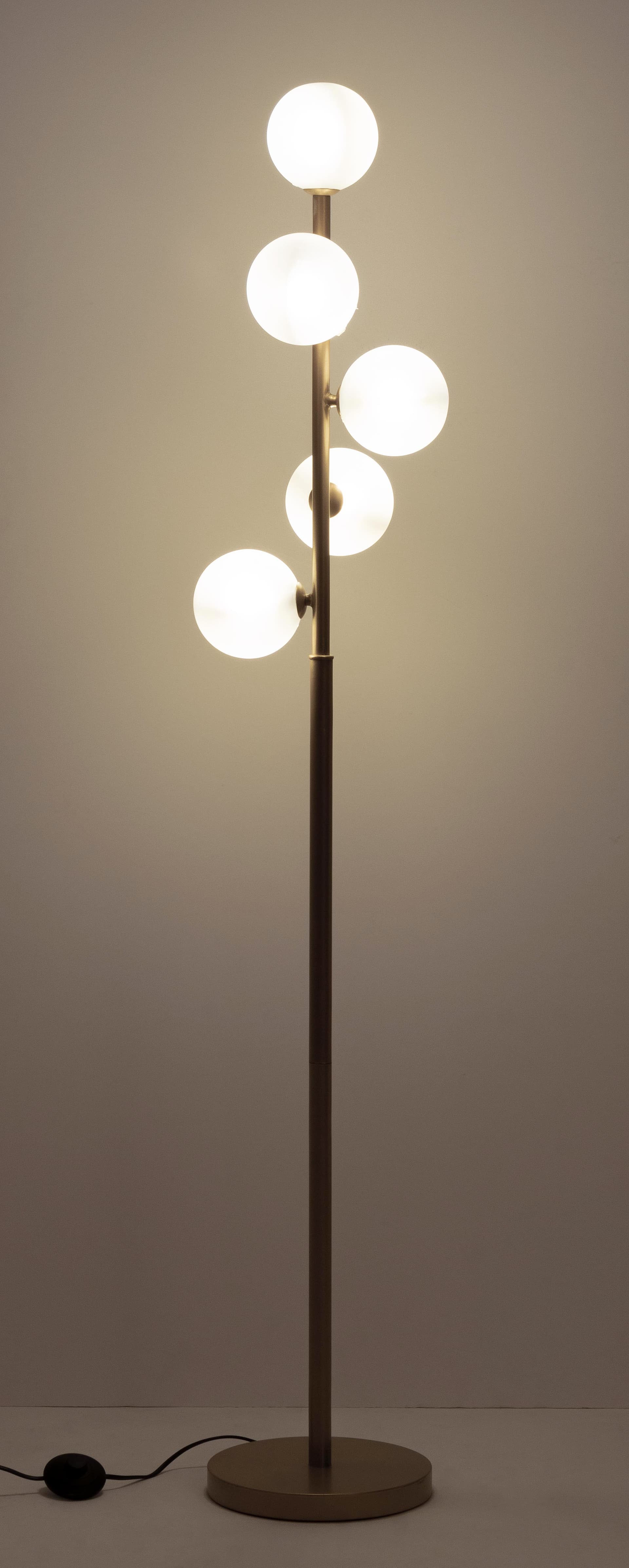 Piantana "Balls" 5 luci oro in acciaio e vetro h 156 cm in Lampade da terra Decor Space - Altamura, commercioVirtuoso.it