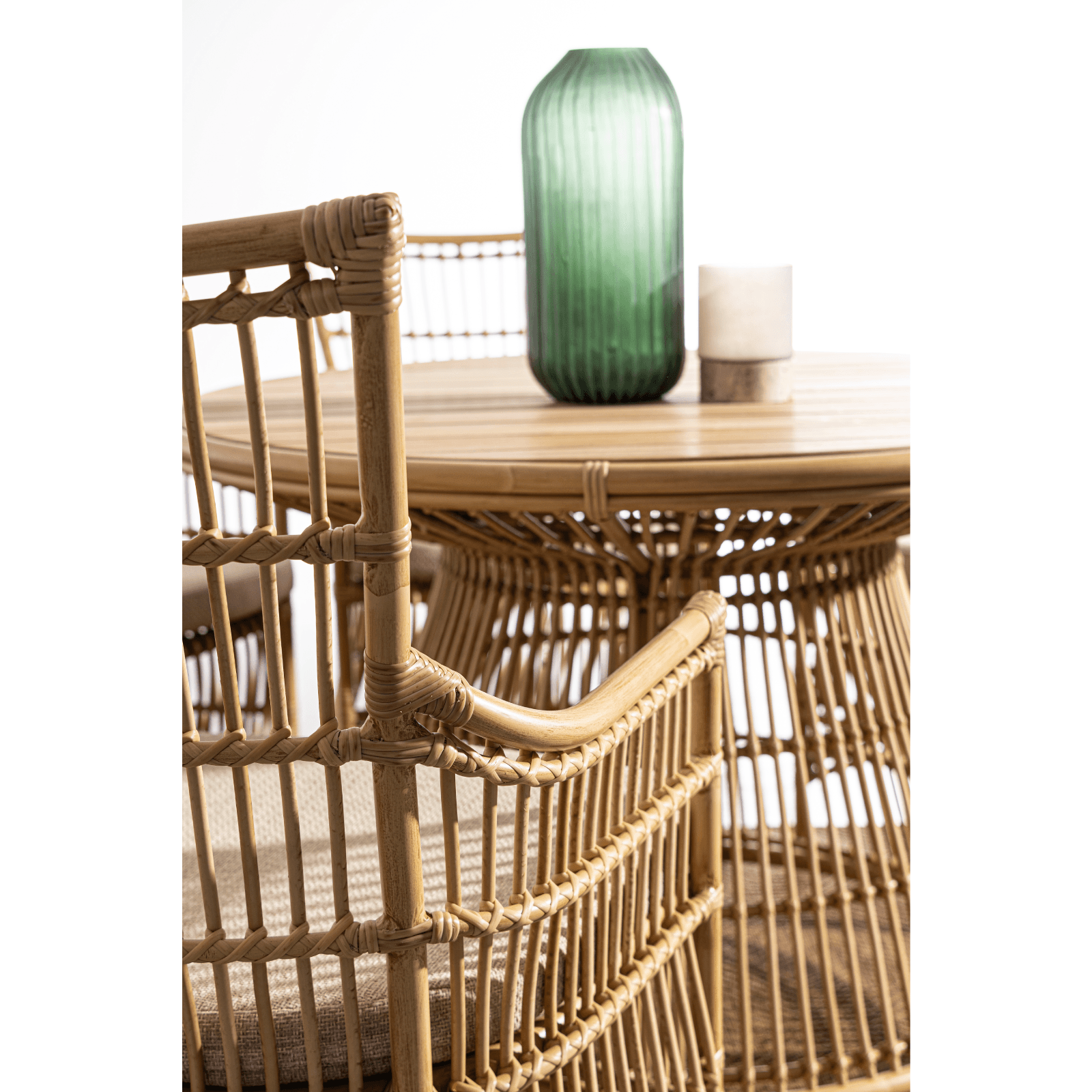 Tavolo "Adelma" in alluminio 110 cm in Tavoli standard Decor Space - Altamura, commercioVirtuoso.it