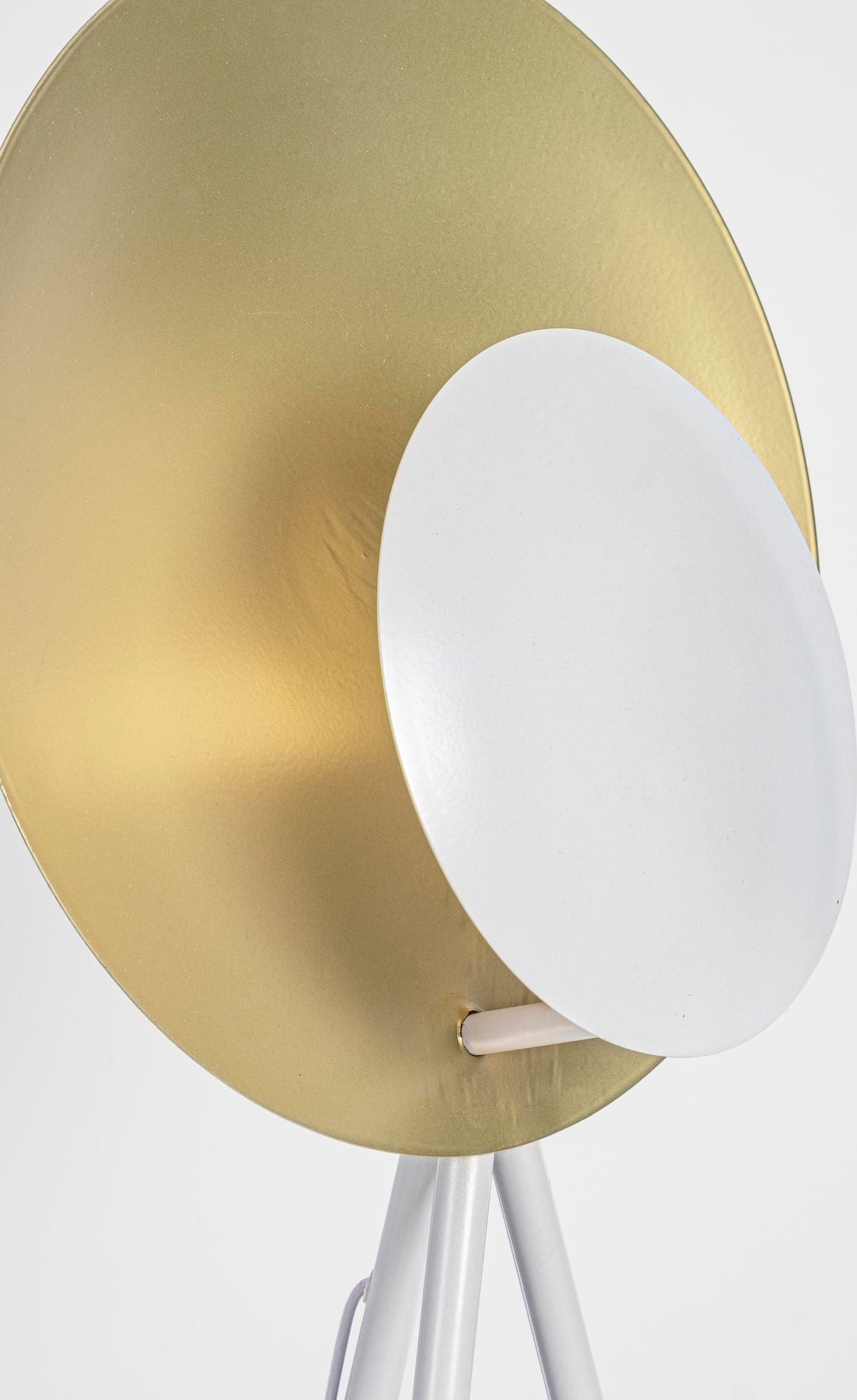 Piantana "Design Treppiede" in acciaio h 156 cm in Lampade da terra Decor Space - Altamura, commercioVirtuoso.it