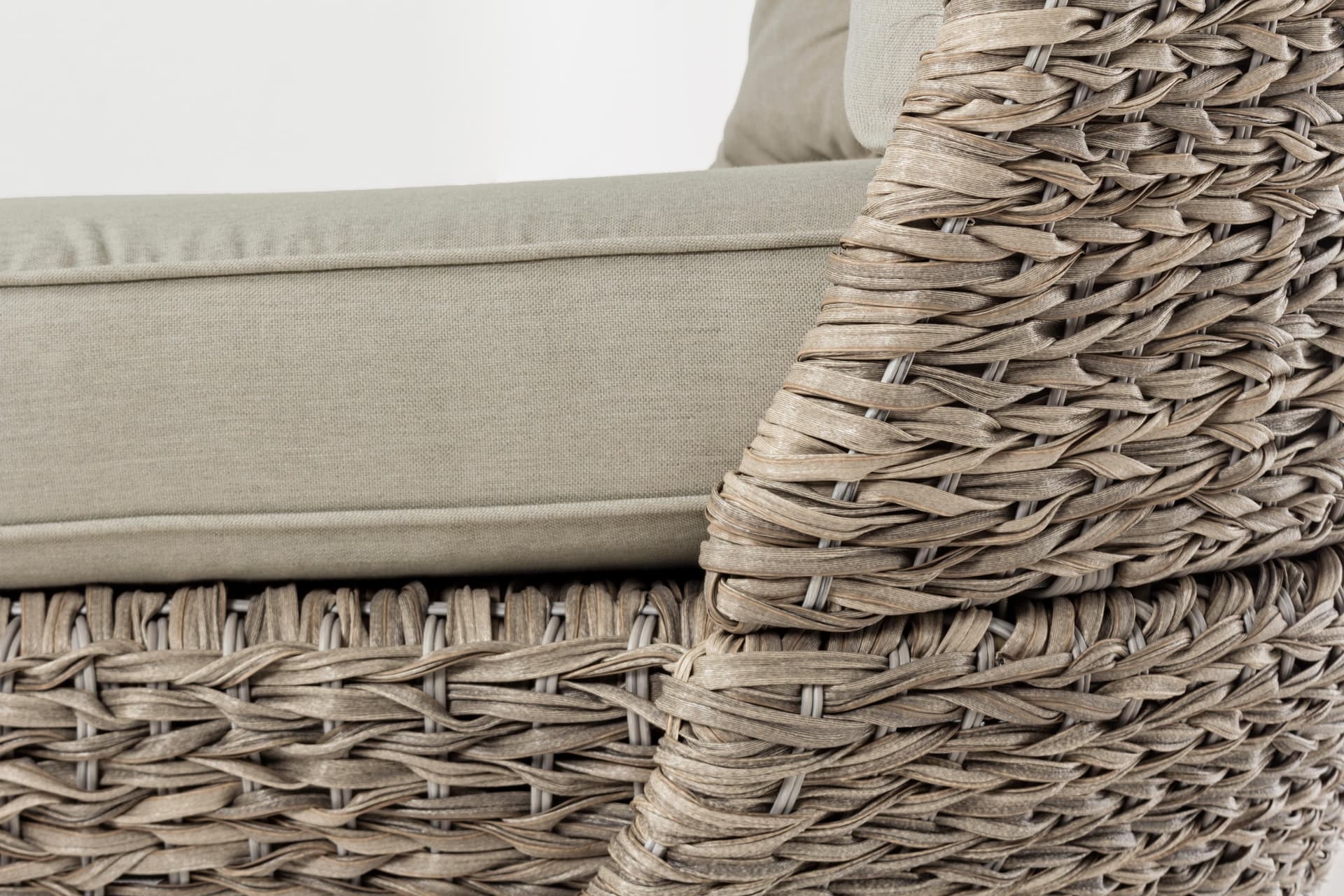 Set da 2 poltrone con cuscino "Samui" 230 cm in Set di mobili Decor Space - Altamura, commercioVirtuoso.it
