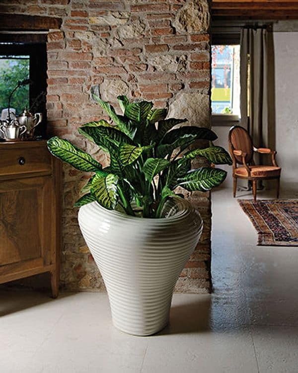 Vaso "Tambo" struttura in polietilene per esterno in Vasi tradizionali Decor Space - Altamura, commercioVirtuoso.it