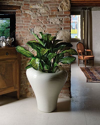 Vaso "Tambo" struttura in polietilene per esterno in Vasi tradizionali Decor Space - Altamura, commercioVirtuoso.it