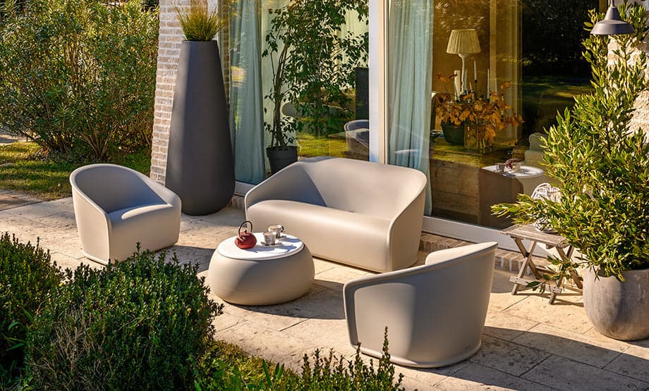 Poltrona sofa "Settembre" struttura in polietilene per esterno in Panche Decor Space - Altamura, commercioVirtuoso.it