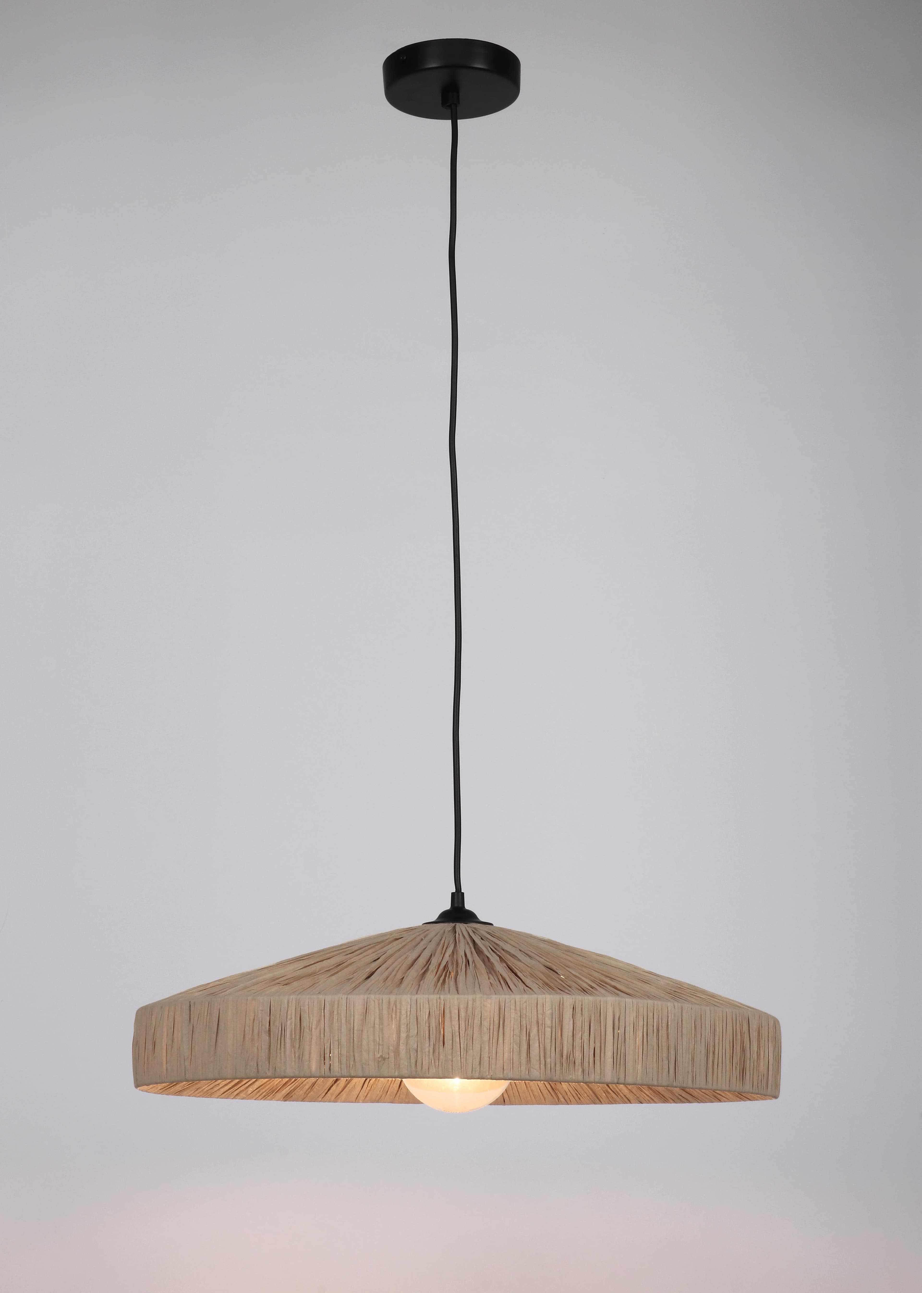 Lampadario "Kanda" in rafia e metallo in Lampade a sospensione Decor Space - Altamura, commercioVirtuoso.it